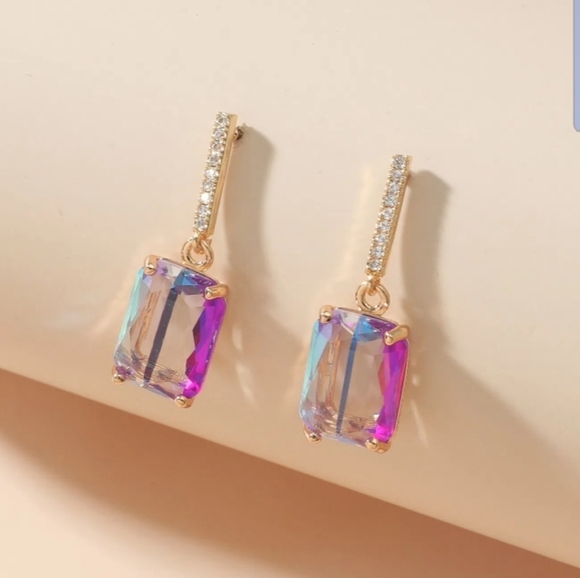 Milly's Design Earrings - Picture 2 of 5